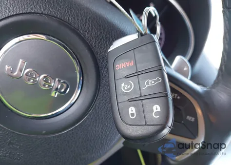 2015 Jeep Grand Cherokee Limited z USA, uszkodzony, nr VIN 1C4RJFBG2FC151785